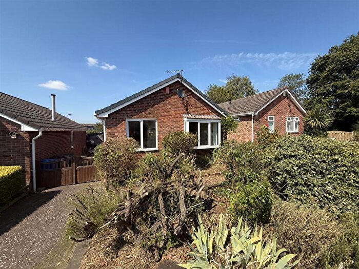 3 Bedroom Detached Bungalow For Sale In Middlecliff Court, Waterthorpe, Sheffield, S20