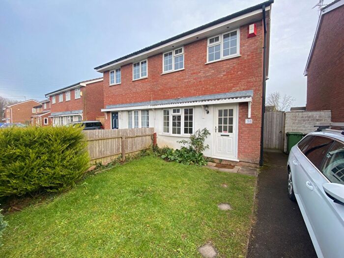 2 Bedroom Property To Rent In Glenrise Close, St Mellons, Cardiff, CF3