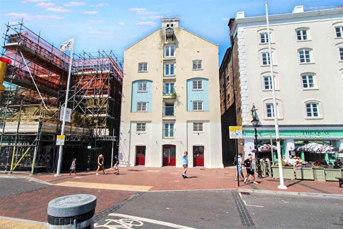 2 Bedroom Flat To Rent In Henning's Wharf, Poole, BH15