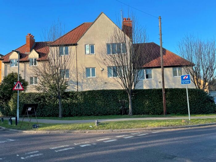 2 Bedroom Ground Flat To Rent In Icknield Way, Baldock, SG7