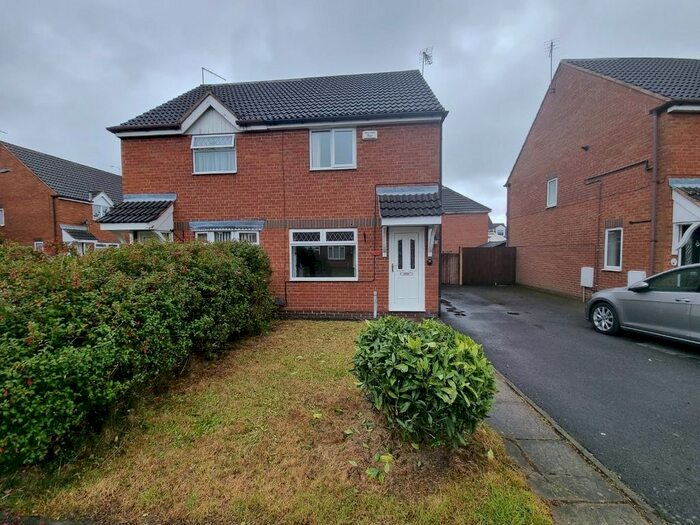 2 Bedroom Semi-Detached House To Rent In Kirk Close, Ripley, DE5