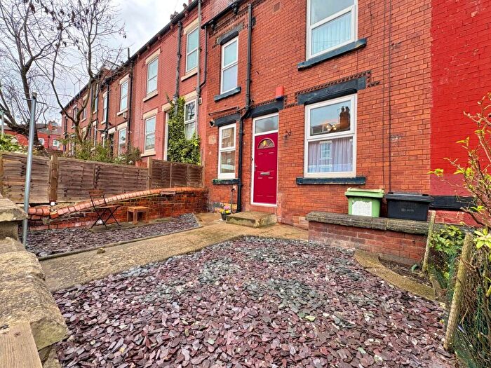 2 Bedroom Terraced House To Rent In Bankfield Terrace, Leeds, West Yorkshire, LS4