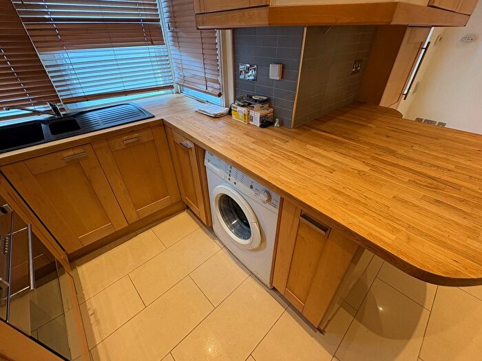 2 Bedroom Flat To Rent In Berrymede Road, Chiswick, W4