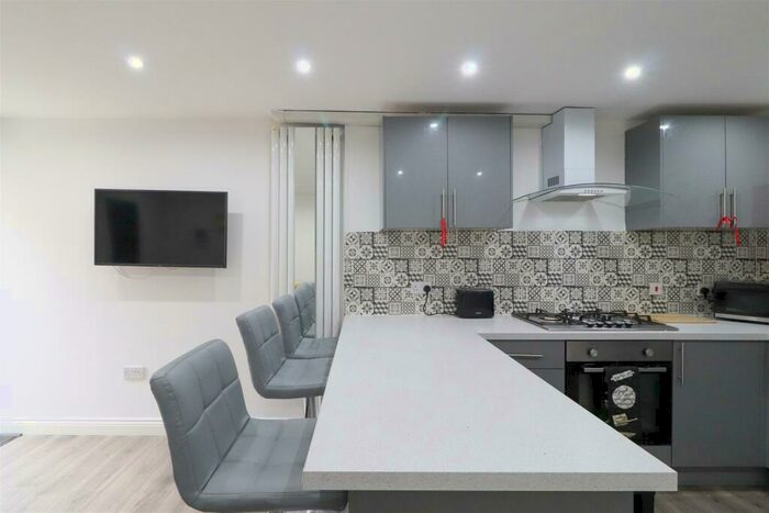 1 Bedroom Detached House To Rent In Marlborough Road, Stoke, Coventry, CV2