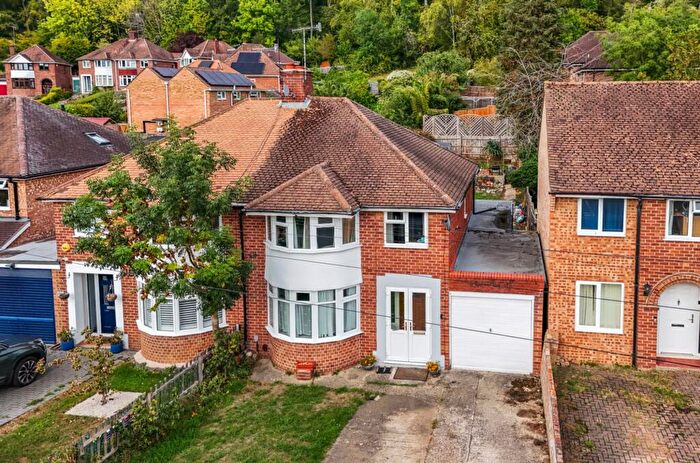 3 Bedroom Semi Detached House For Sale In Hemdean Road, Caversham, RG4