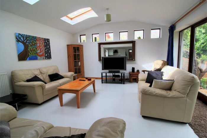 4 Bedroom Detached House To Rent In Howell Road Student Property, EX4