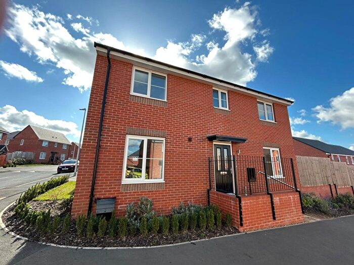 4 Bedroom Detached House For Sale In Tame Way, Bulkington, Bedworth, Warwickshire, CV12