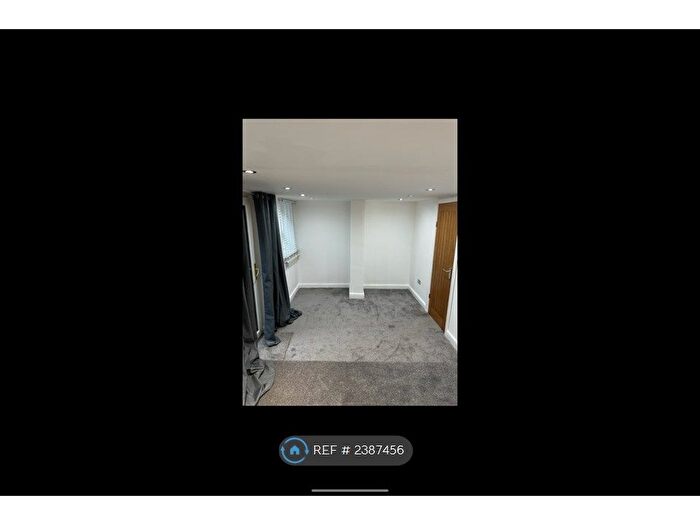 1 Bedroom Terraced House To Rent In Manchester Road, Huddersfield, HD4