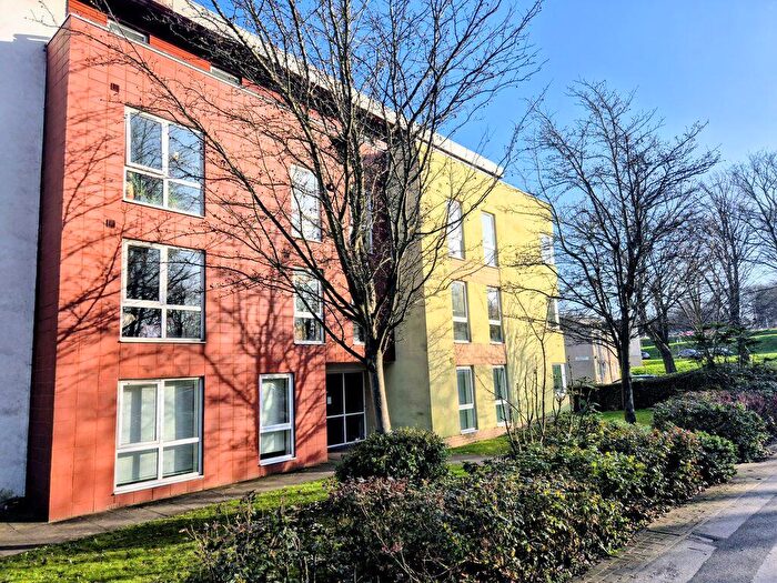 2 Bedroom Flat For Sale In Rampart Road, Leeds, LS6