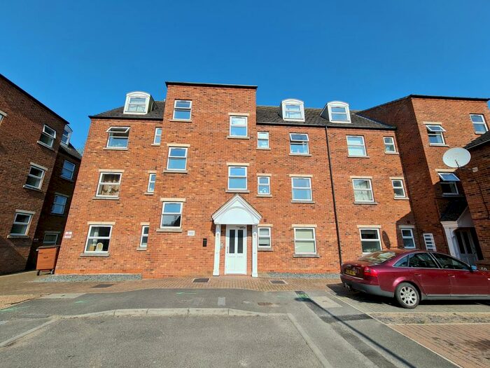 2 Bedroom Flat To Rent In Willow Tree Close, Lincoln, LN5