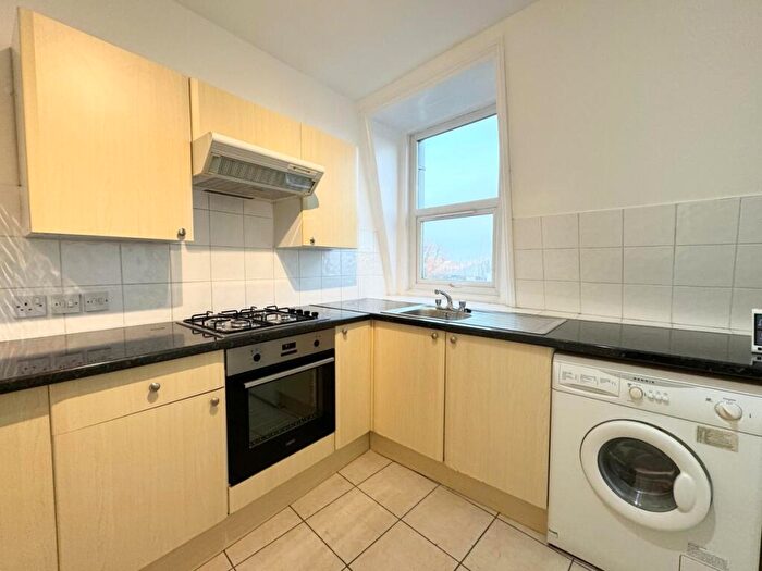 1 Bedroom Flat To Rent In Hornsey Road, Archway, N19