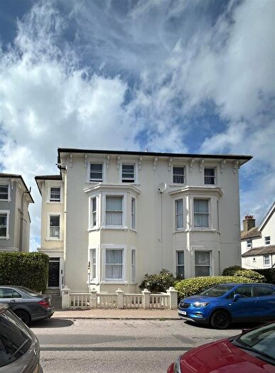 1 Bedroom Flat To Rent In Norfolk Road, Littlehampton, BN17