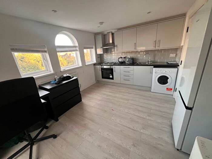 1 Bedroom Flat To Rent In Seagry Road, London, E11