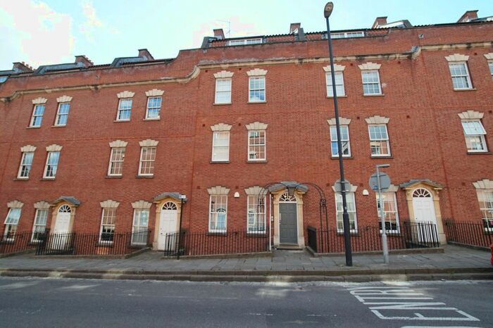 1 Bedroom Flat To Rent In Century Place, St Paul Street, St Pauls, Bristol, BS2