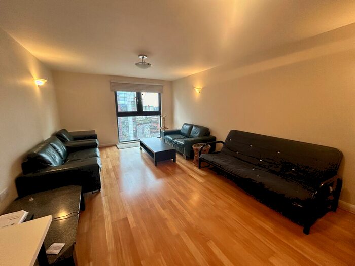 2 Bedroom Flat To Rent In Landmark Place, Churchill Way, Cardiff, CF10