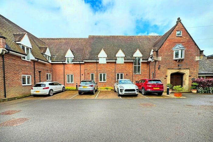 2 Bedroom Apartment To Rent In Pool Meadow Close, Solihull, B91