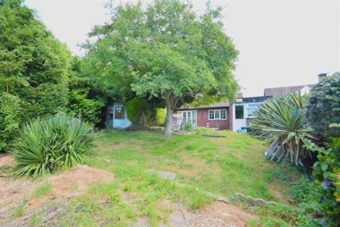 2 Bedroom Bungalow For Sale In Bungalow In Quiet Cul De Sac With Great Views & No Chain, BS10