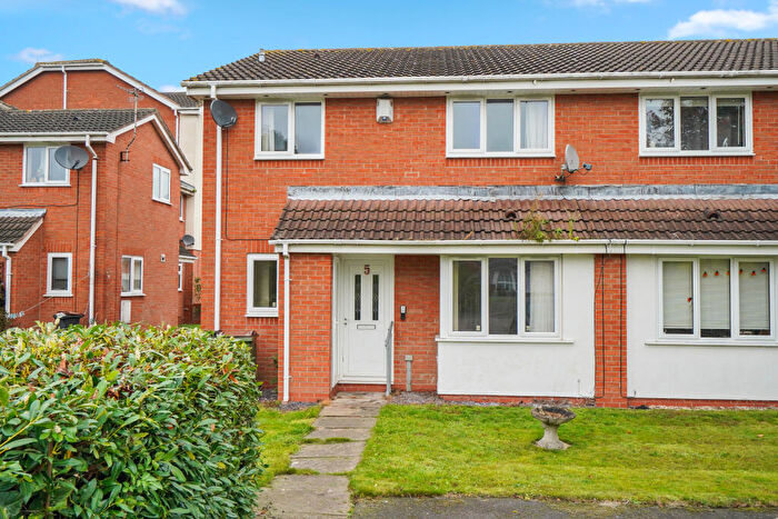 2 Bedroom Semi-Detached House For Sale In . Hazel Close, Measham, Swadlincote, DE12