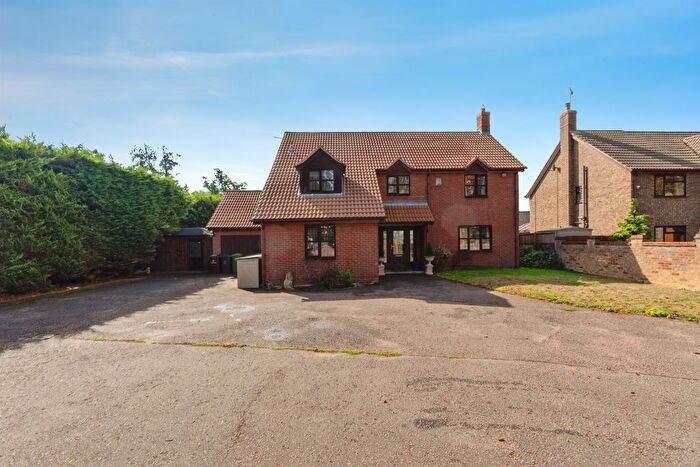 4 Bedroom Detached House For Sale In Castle Street, Thetford, IP24