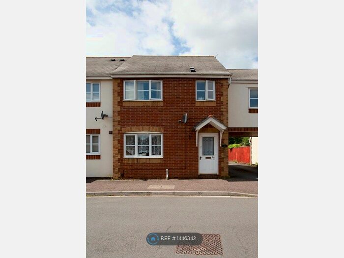 3 Bedroom Terraced House To Rent In Cashford Gate, Taunton, TA2