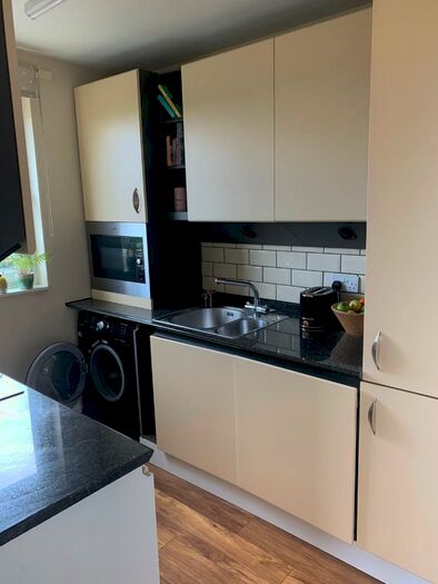 1 Bedroom Flat To Rent In Porchester Mead, Beckenham, London, BR3