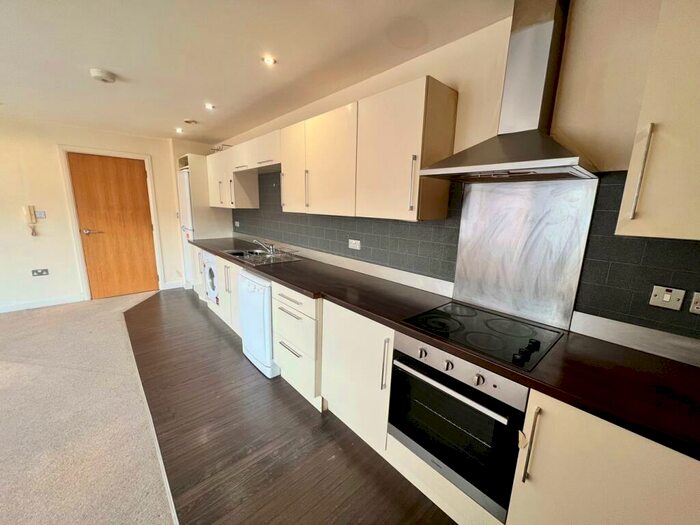 2 Bedroom Apartment To Rent In West Wear Street, Sunderland, SR1