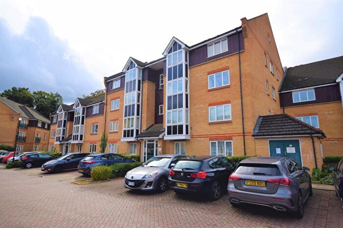 2 Bedroom Apartment To Rent In Faraday Road, Guildford, GU1