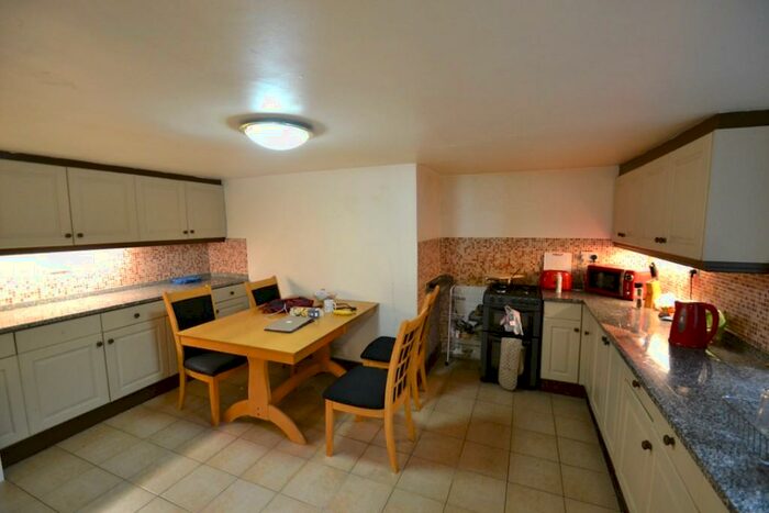 3 Bedroom Terraced House To Rent In Hatchlands Road, Redhill, Surrey, RH1