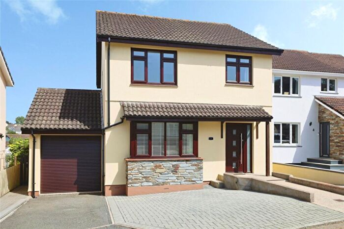 4 Bedroom Detached House For Sale In Valley View, Bideford, Devon, EX39