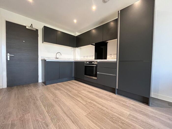 1 Bedroom Apartment To Rent In Woden Street, Salford, M5