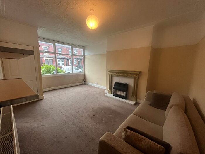 2 Bedroom Terraced House To Rent In Strathmore Avenue, Leeds, LS9