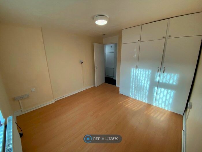 2 Bedroom Maisonette To Rent In Barrow Walk, Birmingham, B5