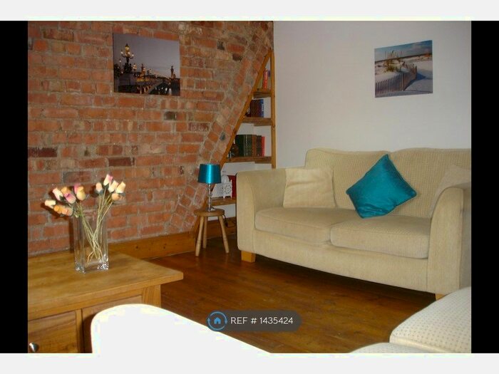 1 Bedroom Flat To Rent In Dolcarne, Aberystwyth, SY23