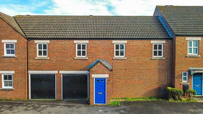 2 Bedroom Mews For Sale In Winters Field, Taunton, Somerset. No Chain., TA1