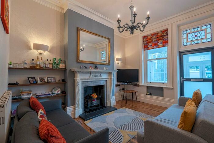 2 Bedroom Apartment To Rent In Owls Road, Bournemouth, BH5