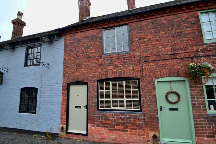 2 Bedroom Cottage To Rent In Bulls Head Row, Wilson, Nr Melbourne, DE73