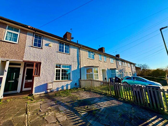 2 Bedroom Terraced House For Sale In Edrick Road, Edgware, HA8