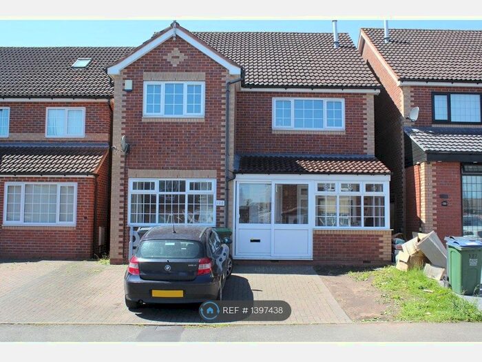 5 Bedroom Detached House To Rent In Borough Crescent, Oldbury, B69