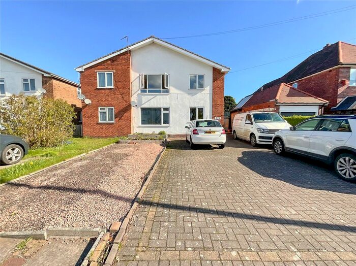 2 Bedroom Maisonette To Rent In Walmley Ash Road, Sutton Coldfield, West Midlands, B76