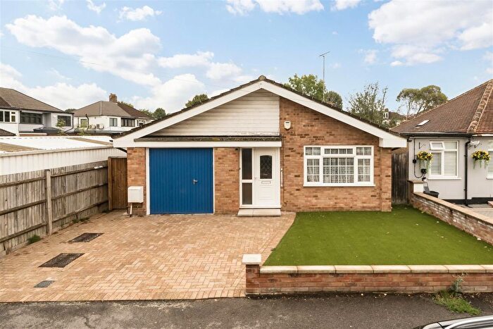 2 Bedroom Detached House For Sale In Mount Park Road, Pinner, HA5