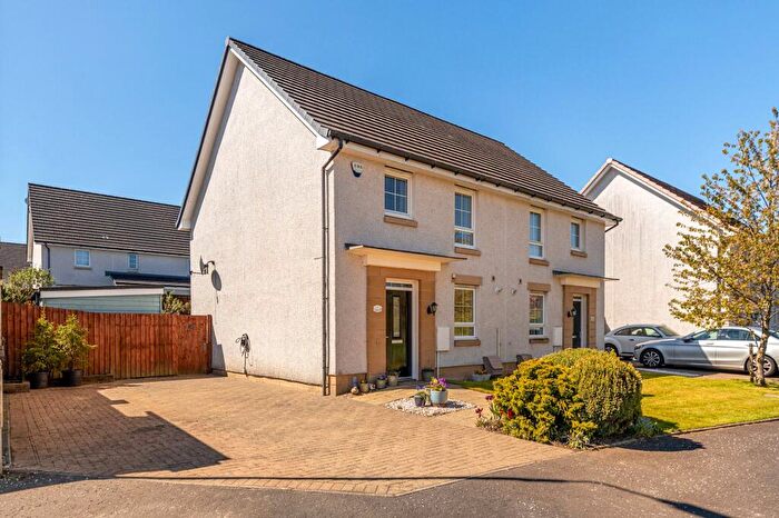 3 Bedroom Semi-Detached House For Sale In Lavender Drive, Newton Mearns, Glasgow, East Renfrewshire, G77