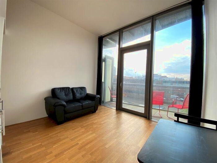 Studio To Rent In Abito, Clippers Quay, Salford, M50