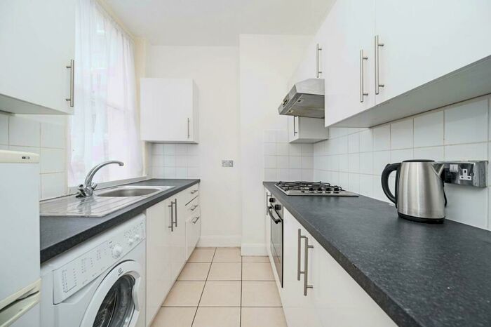 1 Bedroom Flat To Rent In Mabley Street, Homerton, London, E9