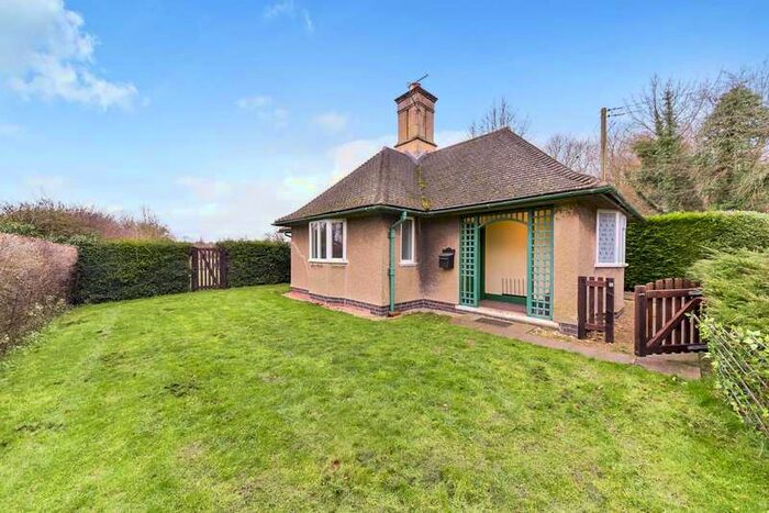 2 Bedroom Bungalow To Rent In Uppingham Road, Gunthorpe, LE15