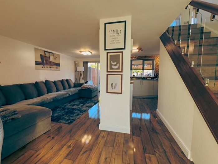 3 Bedroom Terraced House To Rent In Bay Road, Bracknell, RG12