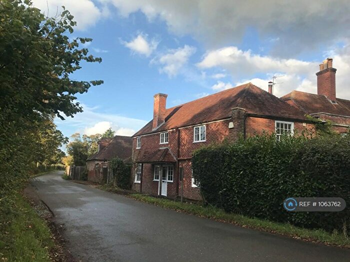4 Bedroom Semi-Detached House To Rent In Vicars Hill, Lymington, SO41