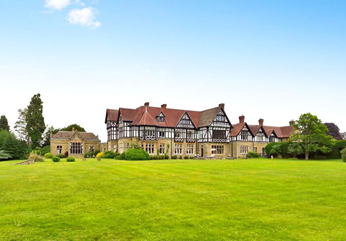 2 Bedroom Flat For Sale In The Apartment, Forest Road, Colgate, Horsham, West Sussex, RH12