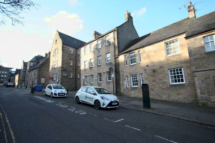 3 Bedroom Flat To Rent In Baker Street, Stirling Town, Stirling, FK8