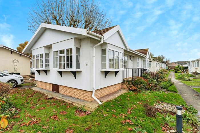 2 Bedroom Park Home For Sale In New Orchard Park, Littleport, Ely, Cambridgeshire, CB6