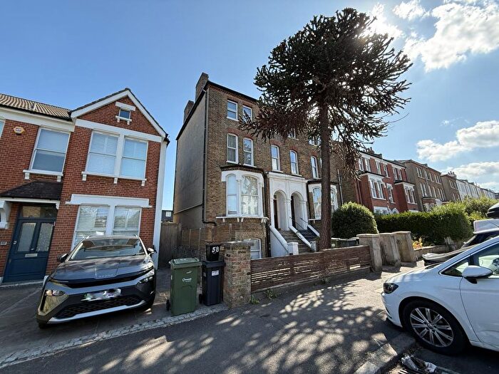 3 Bedroom Flat For Sale In Flat, Rosendale Road, West Dulwich, London, SE21
